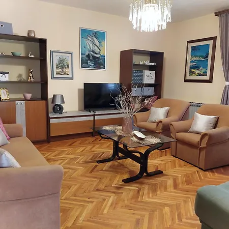 Gabriela A4 - Ground Floor Apartment